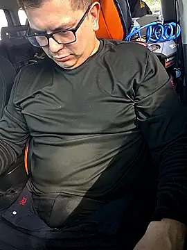 lucho8690 online show from January 10, 7:15 pm