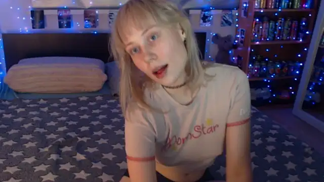 s1lvercherub online show from April 8, 8:20 pm