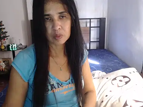 Prettysweetmum online show from December 17, 6:41 am