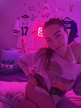 babygingerboo online show from April 9, 4:34 am