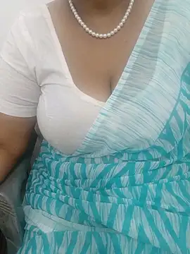 Snapshot of tami_lavanya chatting on February 12, 1:39 pm tami lavanya online show from February 12, 1:39 pm