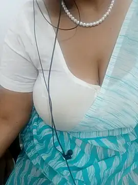 Snapshot of tami_lavanya chatting on February 14, 9:17 am tami lavanya online show from February 14, 9:17 am