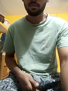 Snapshot of mayur_raaje chatting on June 8, 5:41 am mayur raaje online show from June 8, 5:41 am
