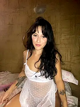 Snapshot of jepetitoiseau chatting on October 2, 11:56 pm jepetitoiseau online show from October 2, 11:56 pm