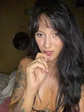 jepetitoiseau online show from January 17, 9:29 pm