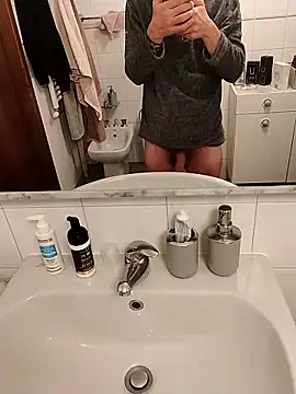 Baldassarre1990 online show from October 25, 11:21 pm