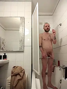 Snapshot of Baldassarre1990 chatting on February 20, 9:37 pm Baldassarre1990 online show from February 20, 9:37 pm