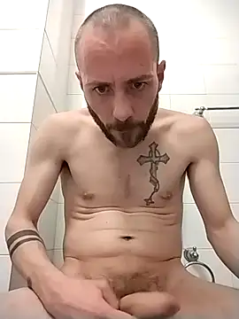 Snapshot of Baldassarre1990 chatting on April 8, 8:42 pm Baldassarre1990 online show from April 8, 8:42 pm