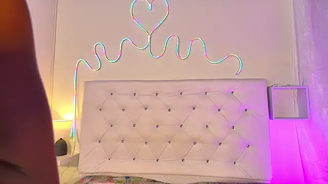 tatixxxvega online show from September 11, 1:22 pm