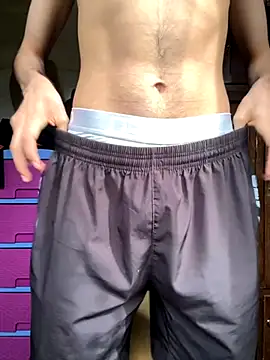 Axel-Mejia online show from October 27, 7:40 pm