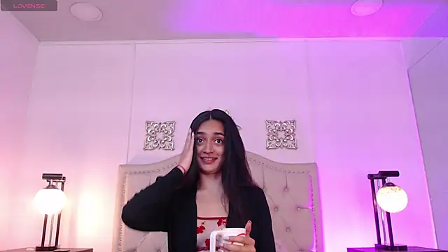 Snapshot of Leilani- chatting on October 14, 3:35 pm Leilani- online show from October 14, 3:35 pm