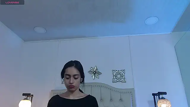 Snapshot of Leilani- chatting on October 21, 11:11 am Leilani- online show from October 21, 11:11 am