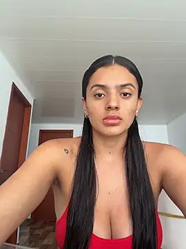 Snapshot of AnaaFaith_ chatting on April 23, 6:43 pm AnaaFaith online show from April 23, 6:43 pm