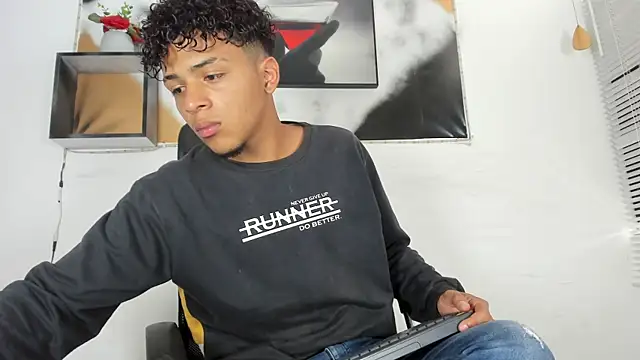 Manuel Mateus1 online show from September 14, 9:14 pm