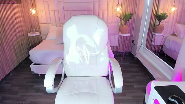 DulceGreem online show from November 28, 11:35 am