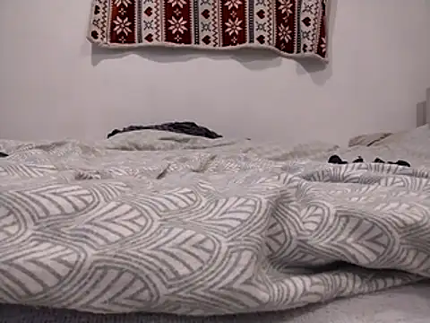 Snapshot of HoneySquirrel chatting on October 20, 7:58 pm HoneySquirrel online show from October 20, 7:58 pm