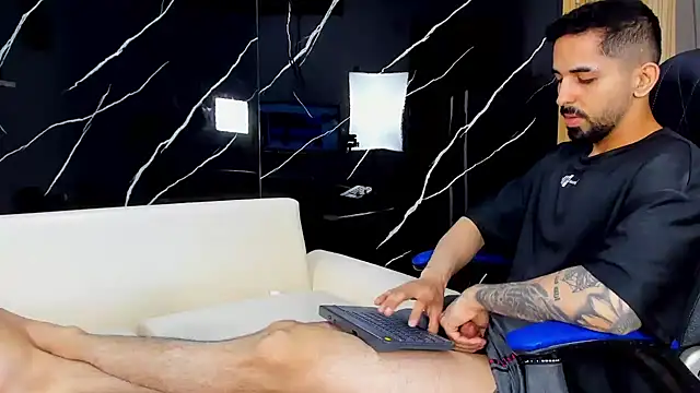 giannis090 online show from May 15, 4:19 am