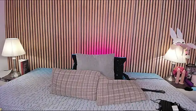 keeyla stone online show from February 16, 9:55 pm