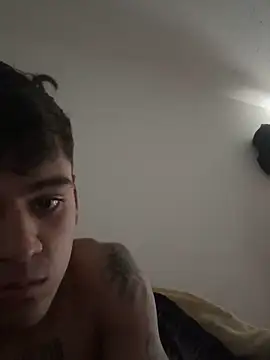 Snapshot of Mexican_boy_21 chatting on March 19, 12:03 am Mexican boy 21 online show from March 19, 12:03 am