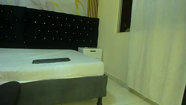 VanessaHard as online show from March 31, 3:41 am