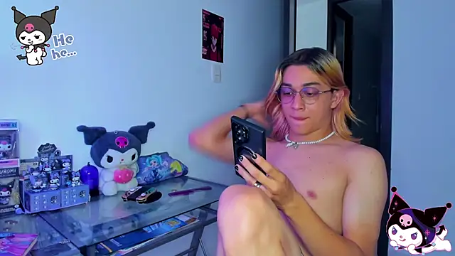 Snapshot of KeitaMoon chatting on September 22, 9:39 pm KeitaMoon online show from September 22, 9:39 pm