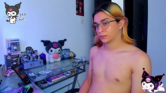 Snapshot of KeitaMoon chatting on October 7, 6:05 pm KeitaMoon online show from October 7, 6:05 pm