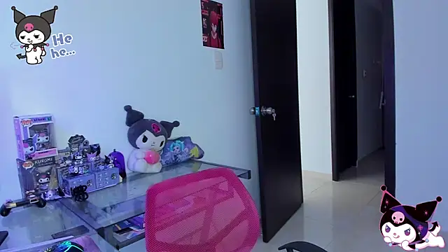 Snapshot of KeitaMoon chatting on October 10, 1:32 pm KeitaMoon online show from October 10, 1:32 pm