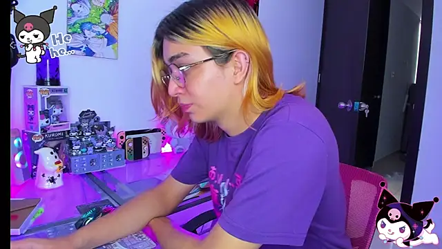 Snapshot of KeitaMoon chatting on October 29, 6:53 pm KeitaMoon online show from October 29, 6:53 pm