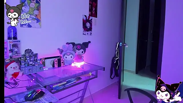 Snapshot of KeitaMoon chatting on November 5, 10:32 pm KeitaMoon online show from November 5, 10:32 pm