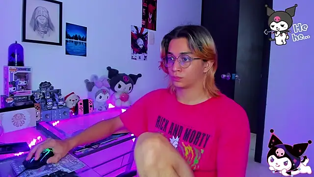 Snapshot of KeitaMoon chatting on December 16, 1:38 pm KeitaMoon online show from December 16, 1:38 pm