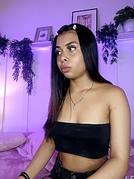 Snapshot of theLayla_DH chatting on October 14, 8:53 pm theLayla DH online show from October 14, 8:53 pm