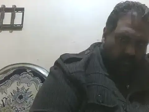 elpoop7305 online show from January 13, 9:31 pm