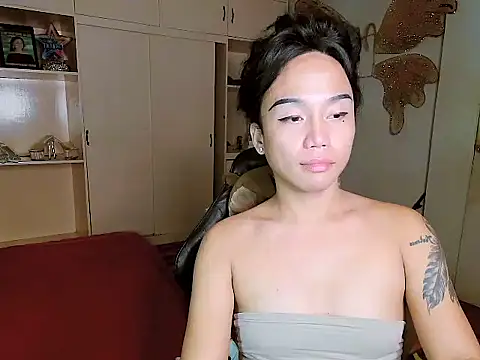 YourNikkieXxx online show from October 28, 5:04 pm