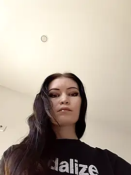 DragonFoxie online show from October 28, 8:40 am