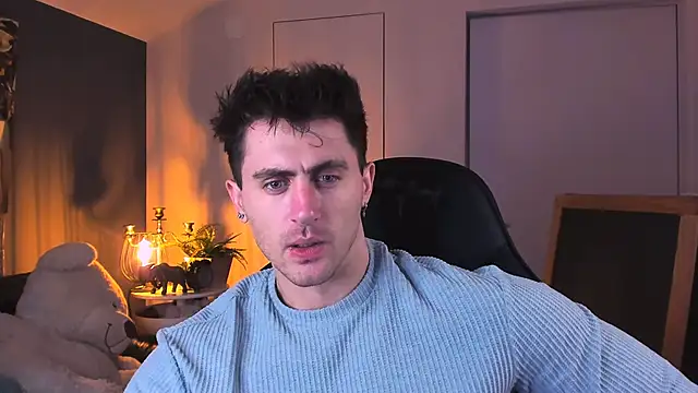 Oscar Miller  online show from October 28, 8:55 pm