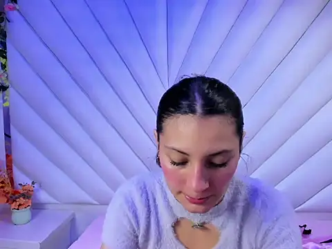  Luna Bennett online show from November 4, 1:21 pm