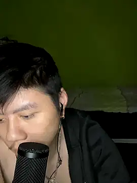 Snapshot of Kingpowerlittel chatting on September 13, 6:18 pm Kingpowerlittel online show from September 13, 6:18 pm