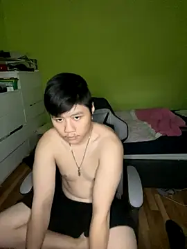 Snapshot of Kingpowerlittel chatting on September 18, 5:26 pm Kingpowerlittel online show from September 18, 5:26 pm