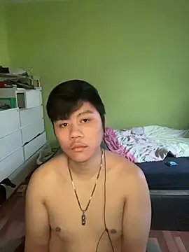 Snapshot of Kingpowerlittel chatting on October 23, 7:29 am Kingpowerlittel online show from October 23, 7:29 am