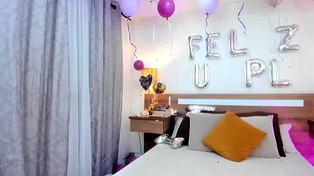 JenniferAuriston online show from April 8, 7:36 pm