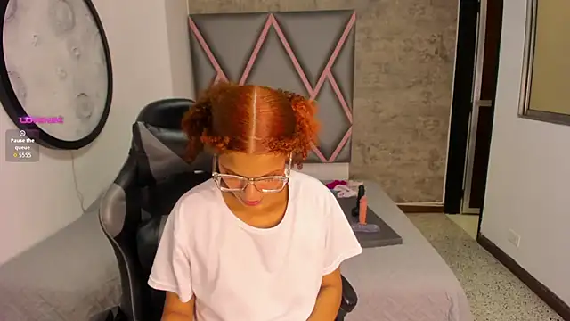 chubby sexy  online show from September 14, 12:48 pm