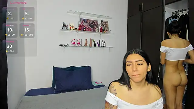 marianaandvalen online show from September 30, 11:04 am