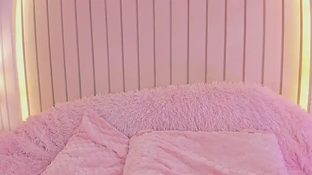 ameliiaa smith online show from September 19, 2:13 am