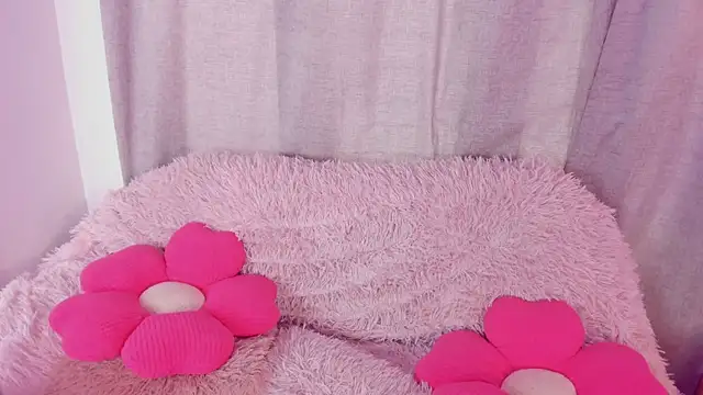 ameliiaa smith online show from December 20, 8:16 pm