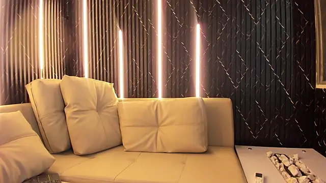 VioletRose as online show from March 20, 3:44 am