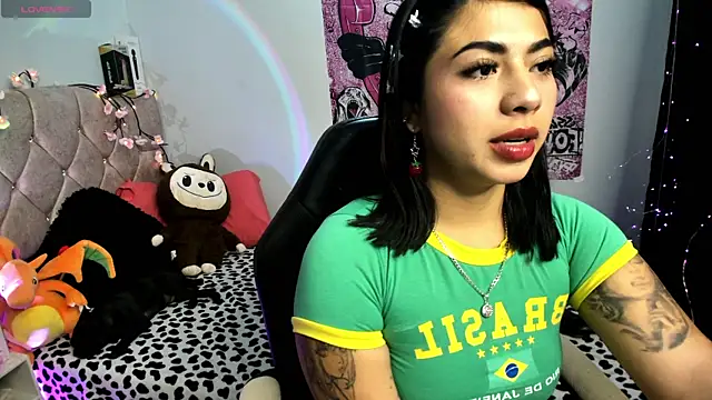 charlotte queen1320 online show from July 19, 4:49 am