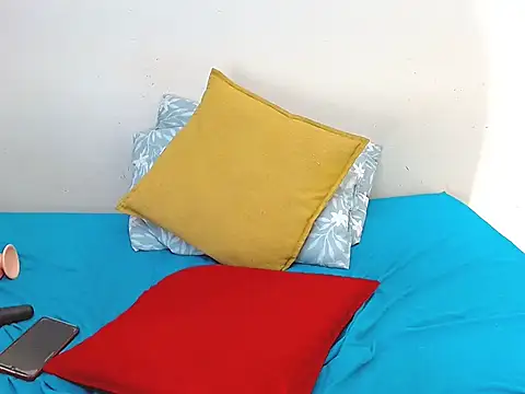 xBusttyBoobsxx3 online show from November 28, 6:38 am