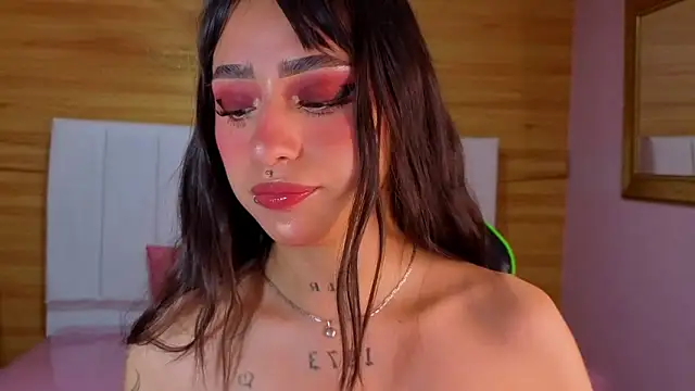 Snapshot of Abril_Velvet_a_ chatting on January 16, 12:42 pm Abril Velvet a online show from January 16, 12:42 pm