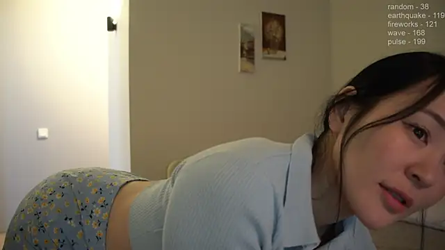 Snapshot of _JiKey_ chatting on December 16, 12:27 pm  JiKey  online show from December 16, 12:27 pm