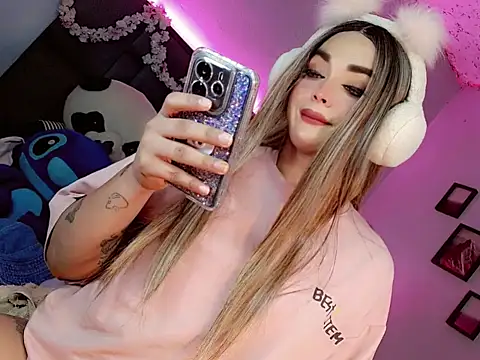Snapshot of kattie_Sweet_ chatting on October 24, 10:50 pm kattie Sweet  online show from October 24, 10:50 pm